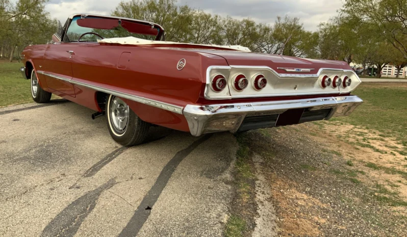 
								1963 CHEVROLET IMPALA SUPER SPORT full									